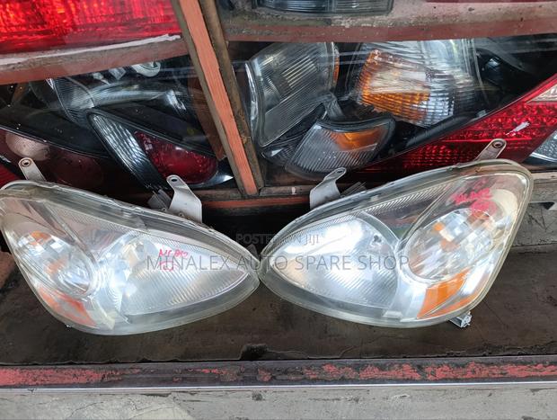 Toyota Plaz Headlight New Model Complete With Bulb And Socket - main view