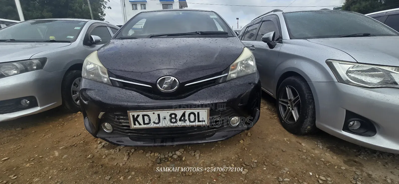 Toyota Vitz 2016 Black