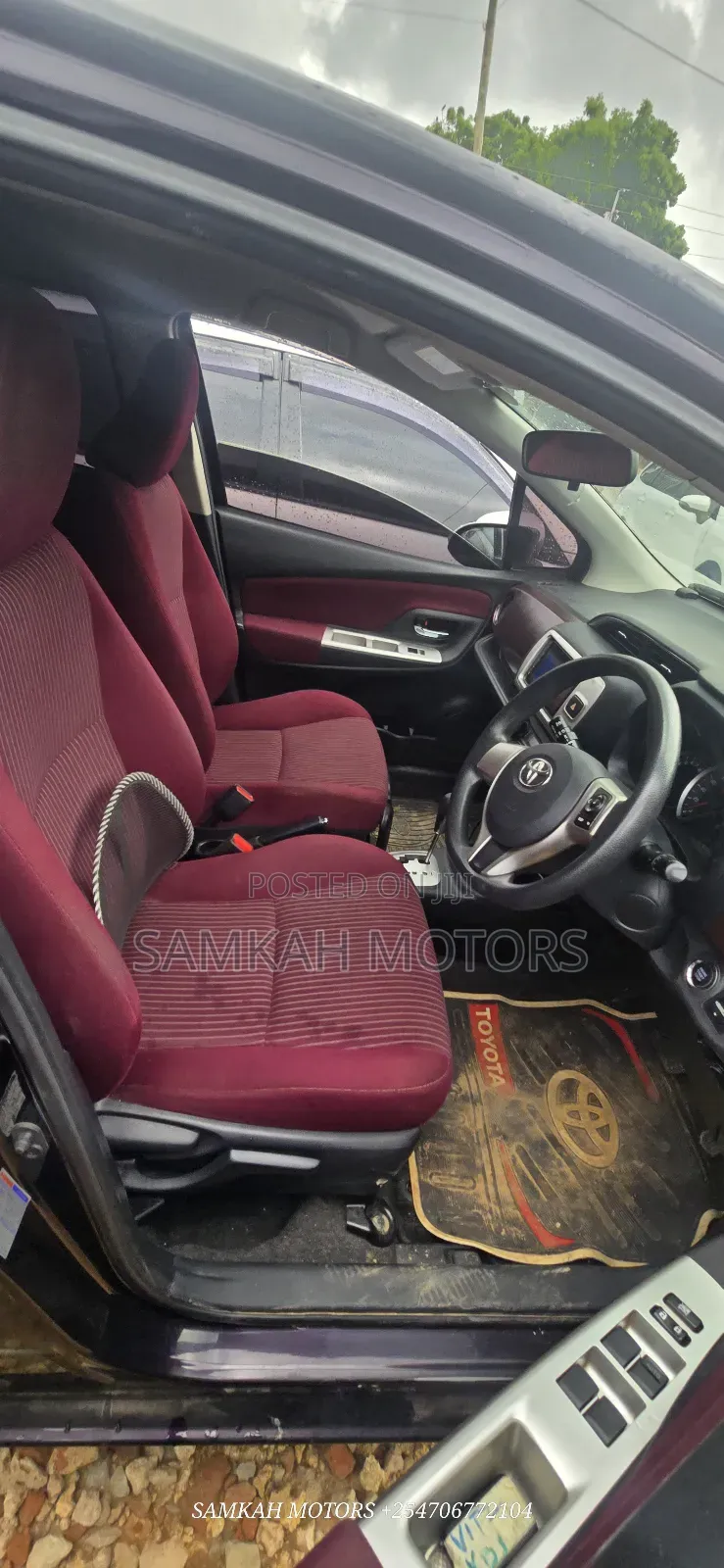 Toyota Vitz 2016 Black