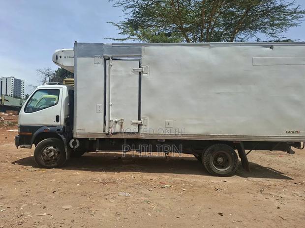 Mitsubishi Fh Refrigerated 2007 White - thumbnail 5