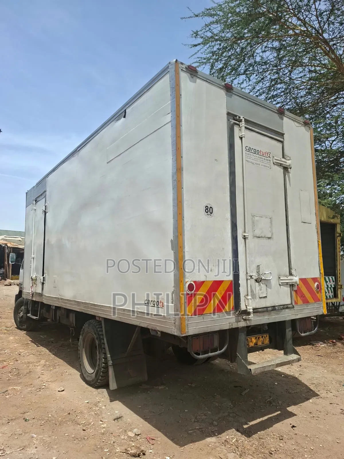 Mitsubishi Fh Refrigerated 2007 White