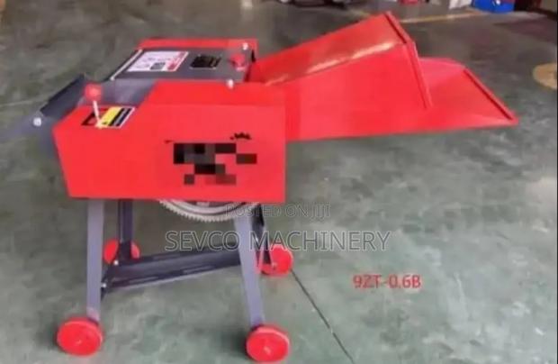 Heavy Duty Chaff Cutter With Gear - main view