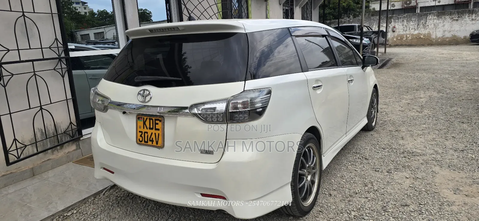 Toyota Wish 2016 White