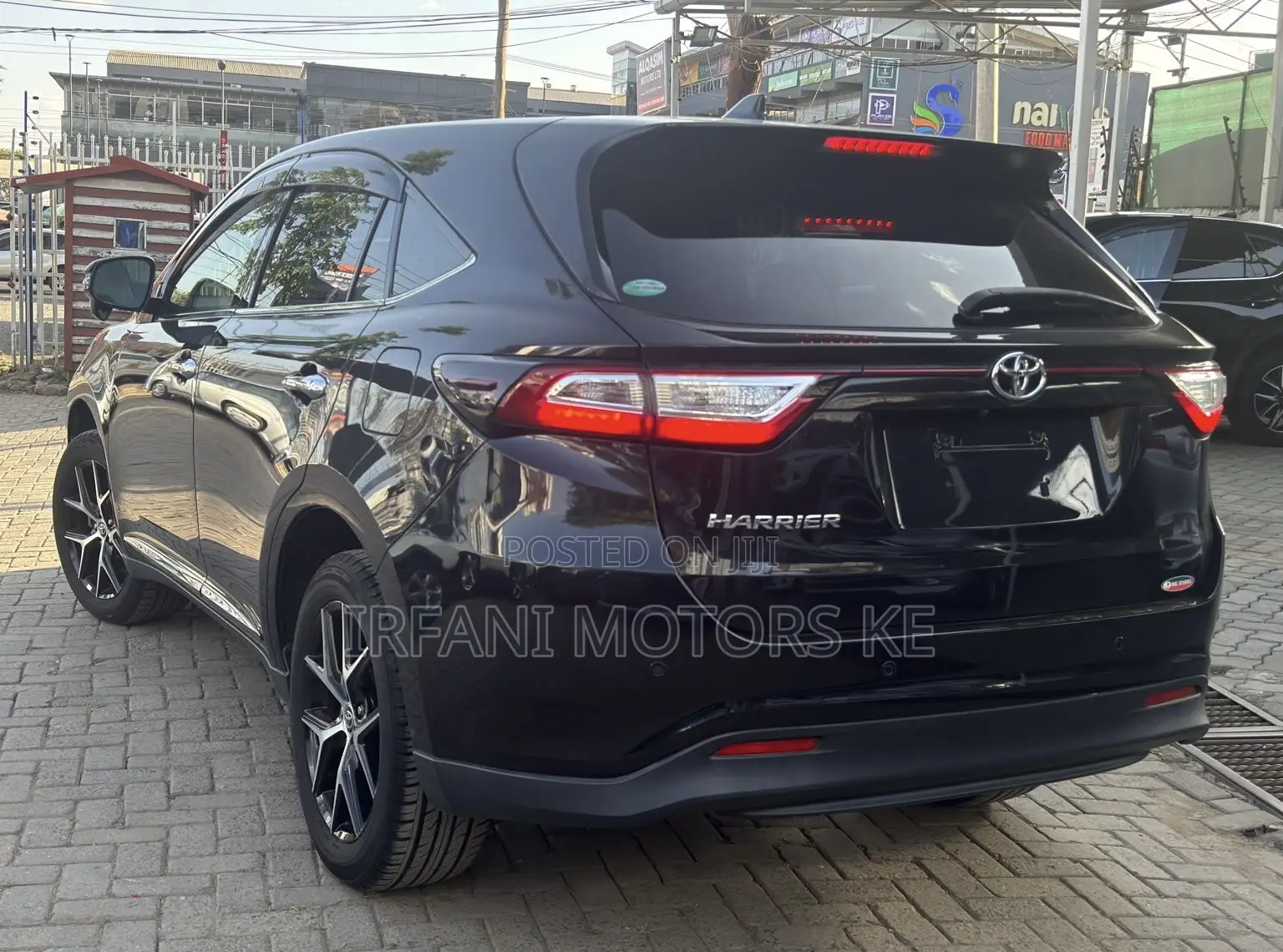 Toyota Harrier 2.0 2020 Black