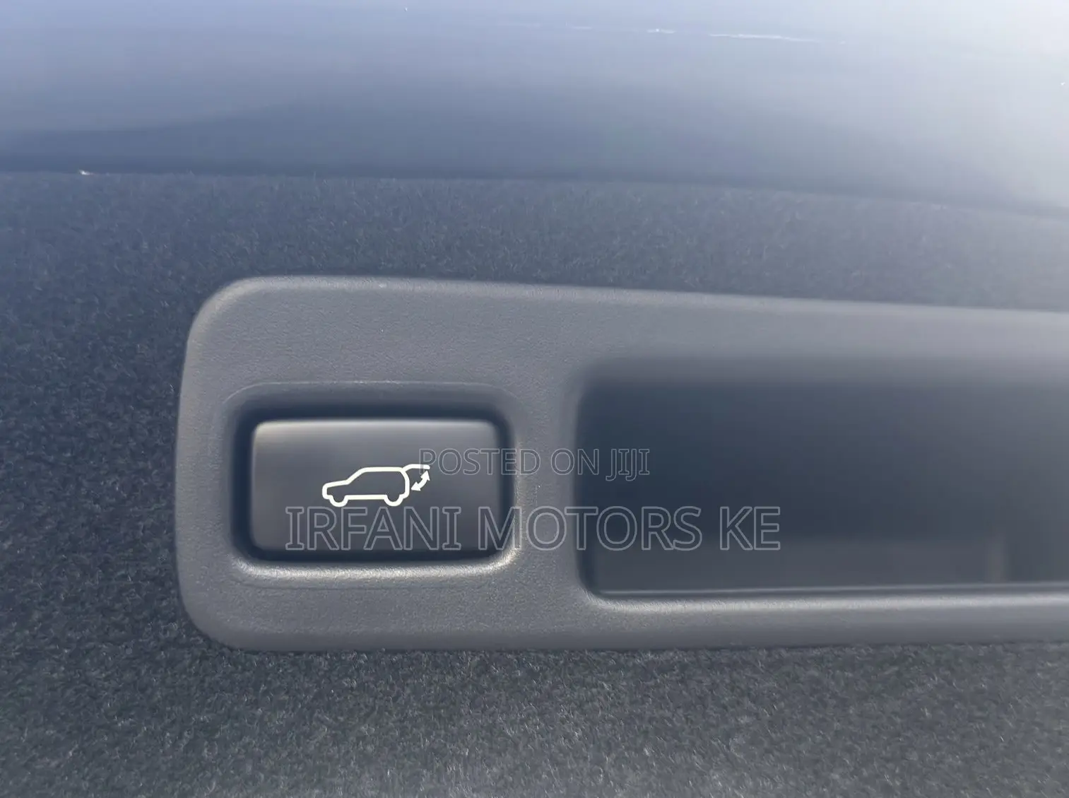 Toyota Harrier 2.0 2020 Black