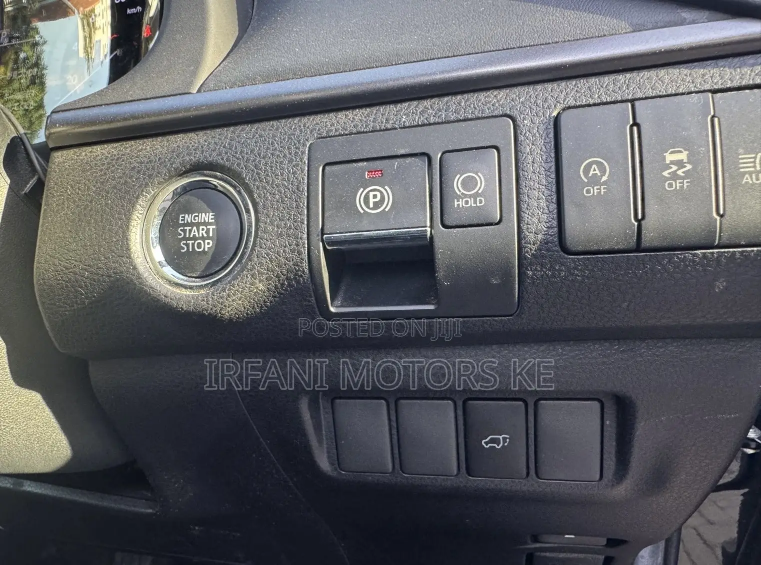 Toyota Harrier 2.0 2020 Black