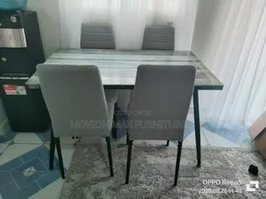Compact Dinning Table