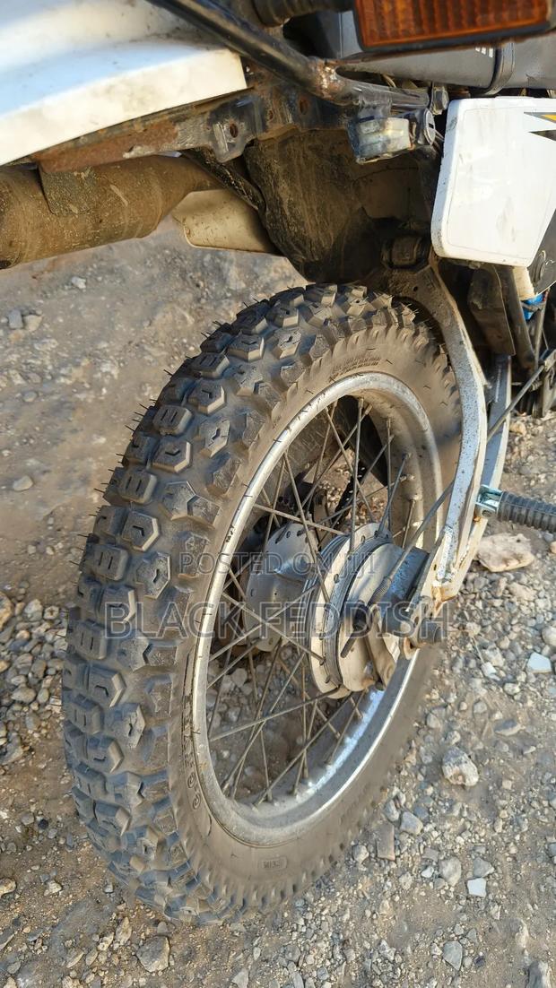 Yamaha DT175 2021 White - thumbnail 3