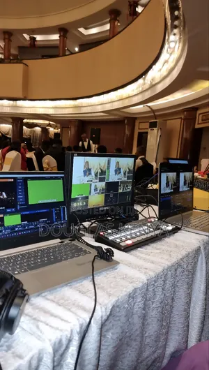 Hybrid Web Conferencing Livestream, Cooperate Videography Photography