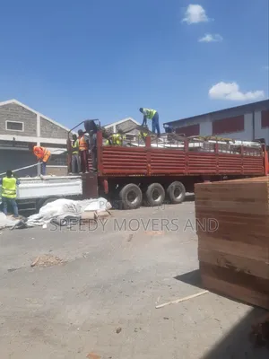 Trailers for Cargo Delivery and Logistics Are Ready Within