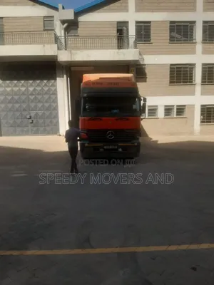 Trailers for Cargo Delivery and Logistics Are Ready Within