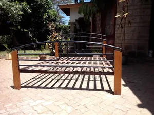 5 by 6 Metallic Bed