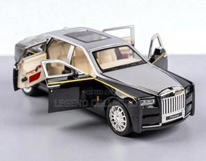 Rolls Royce Die Cast Model - thumbnail 2