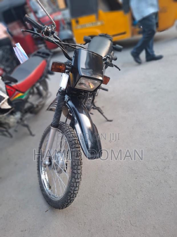 Yamaha DT175 2017 Black - thumbnail 2