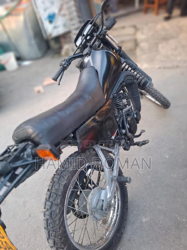 Yamaha DT175 2017 Black - thumbnail 3