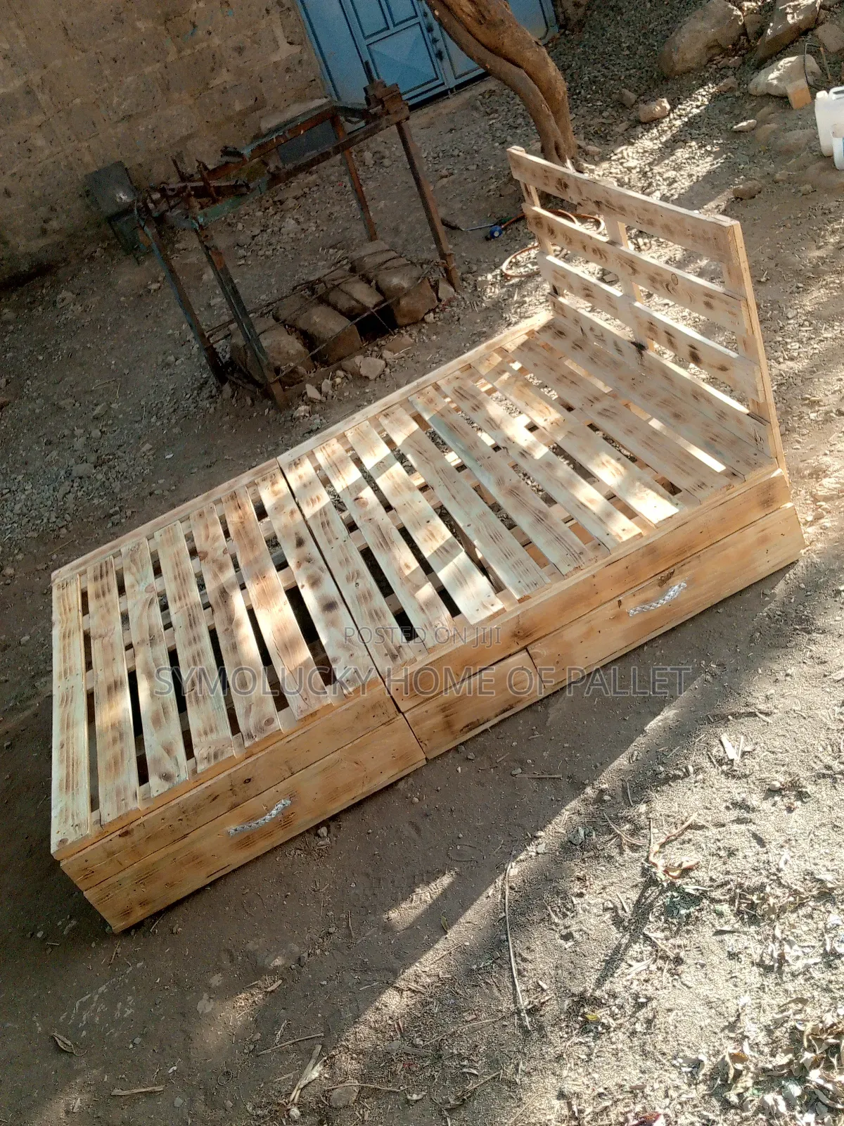 Pallet Bed . Size 5*6 Diy Blazed Flamed