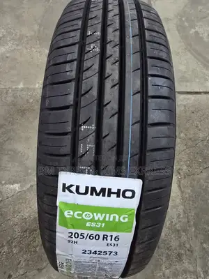 205 /60r16 Khumo Tyres.