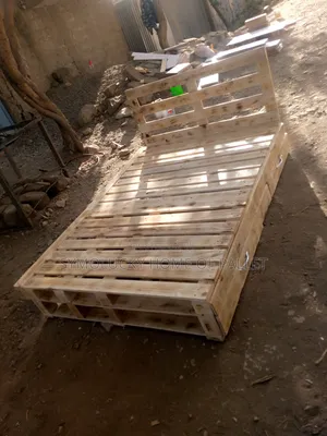 5*6 Pallet Bed. Blazed in Pattern