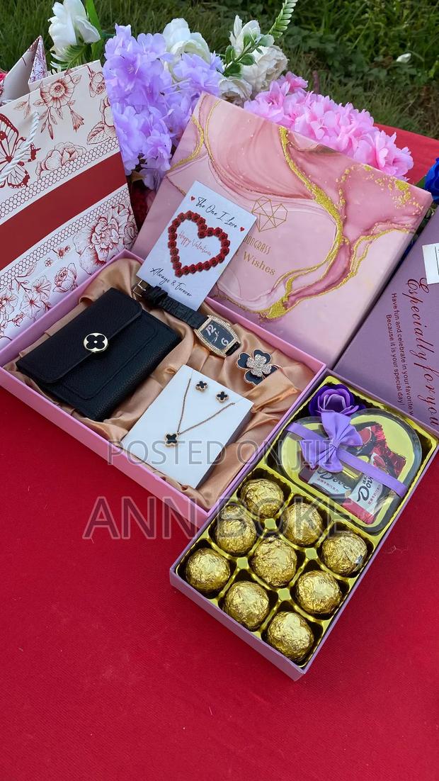 Chocolate Pack With Chocolate - thumbnail 5