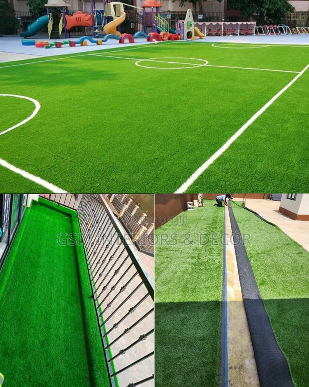 Artificial Green Grass Carpets for Open Gardens