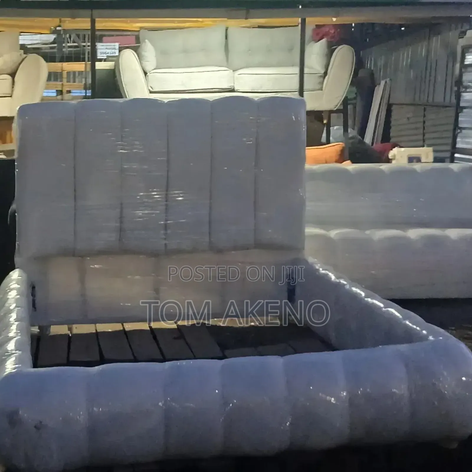 White Bubble Bed 5 By 6