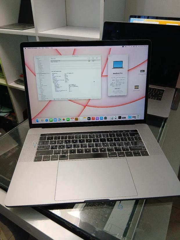 Laptop Apple MacBook Pro 2019 32GB Intel Core i9 SSD 1T - thumbnail 3
