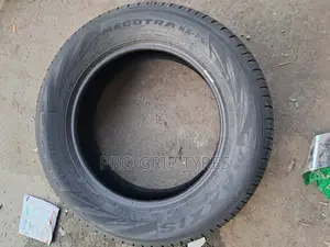 Maxxis 215/60r16
