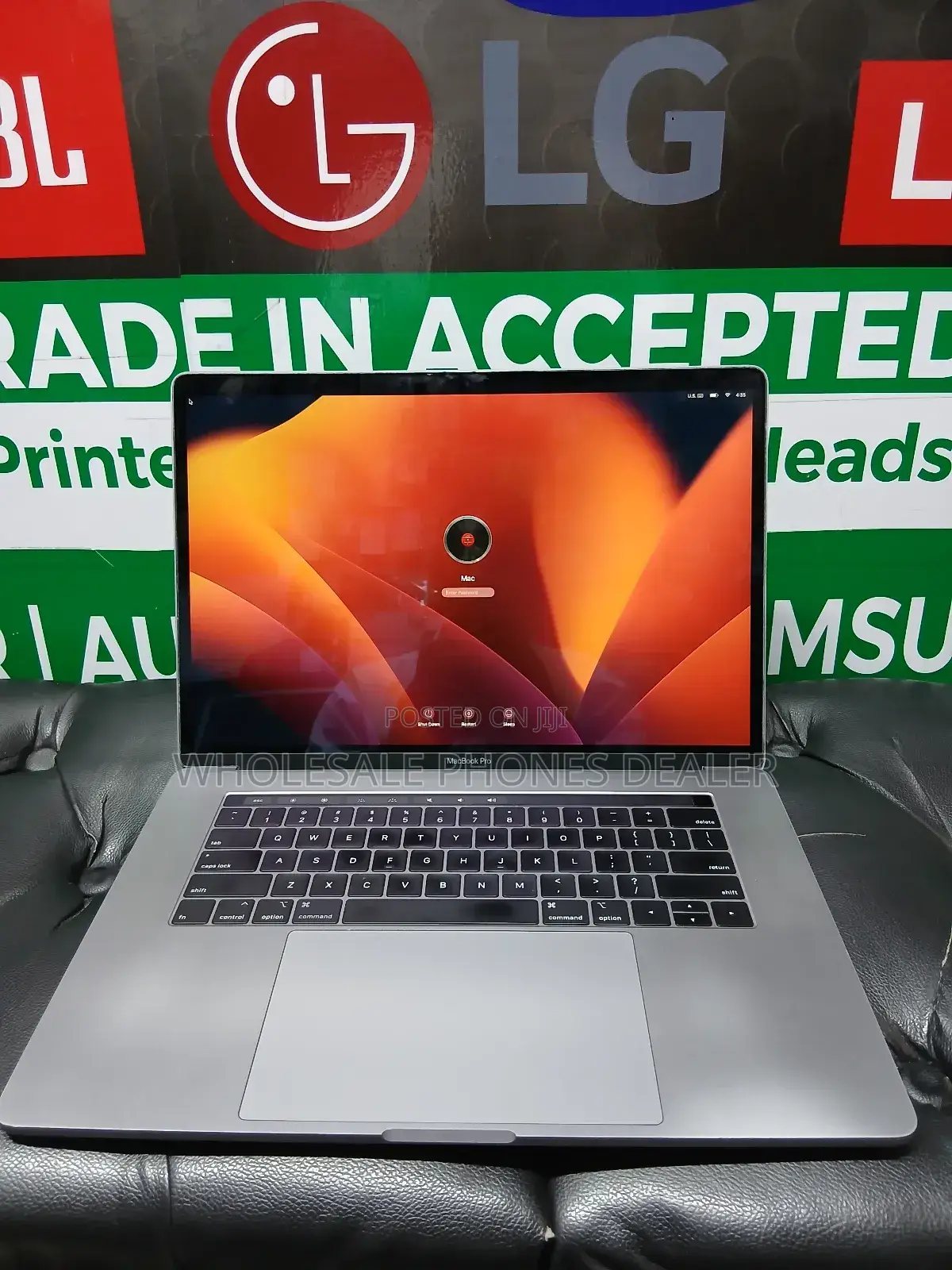 Laptop Apple MacBook Pro 2018 32GB Intel Core i9 SSD 1T