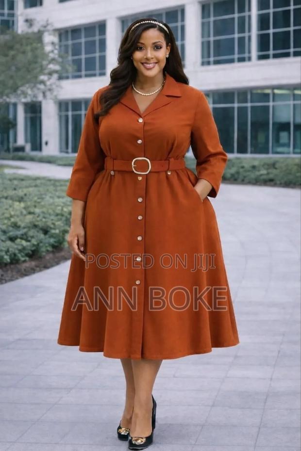 Clasic Dress 
Sizes:44 to 52 - thumbnail 5