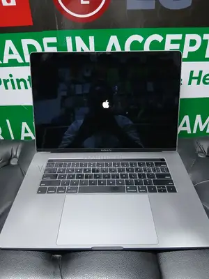 Laptop Apple MacBook 2018 16GB Intel Core i7 SSD 512GB