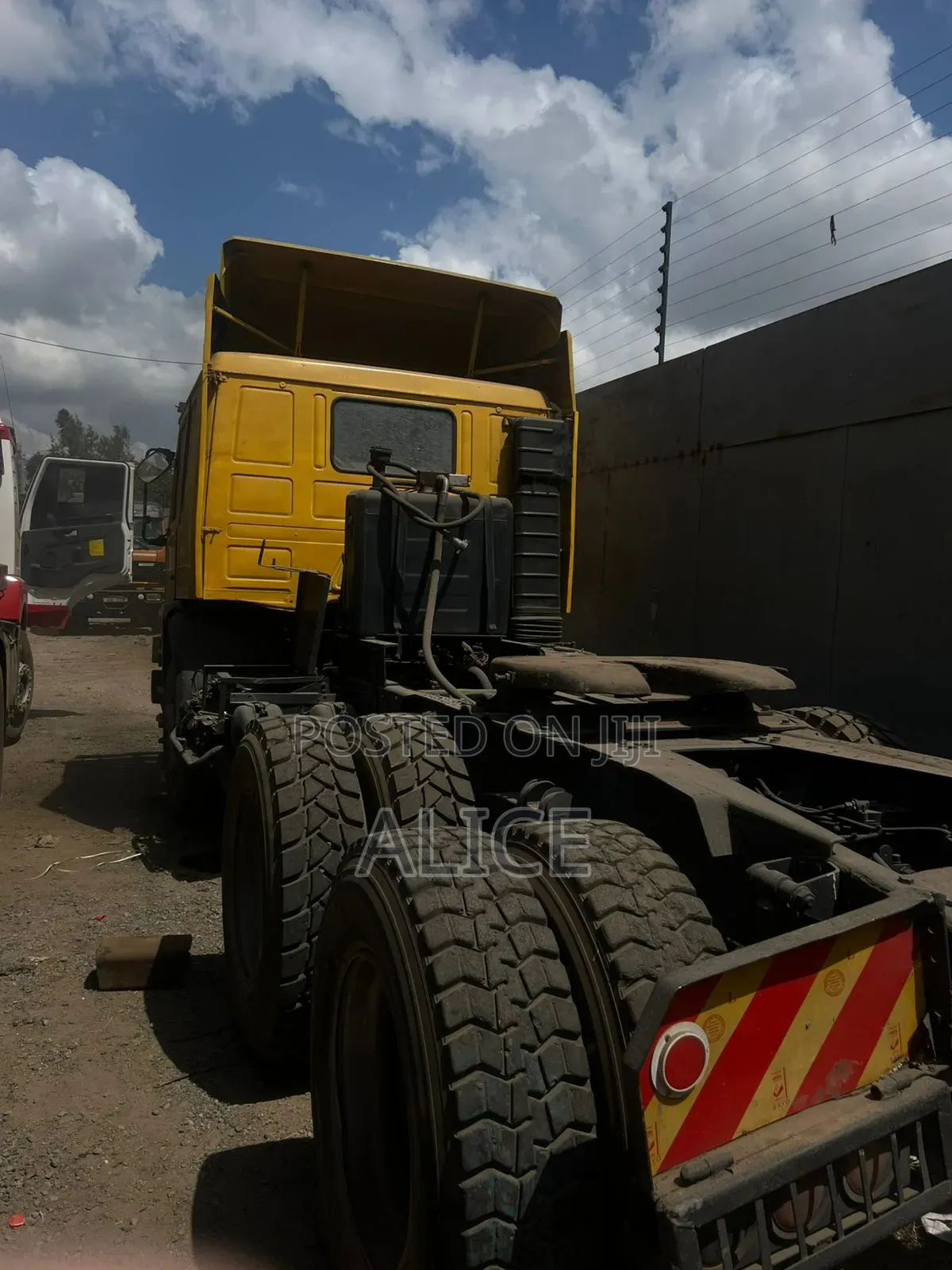 6x4 Scania 113 Prime Mover for Sale