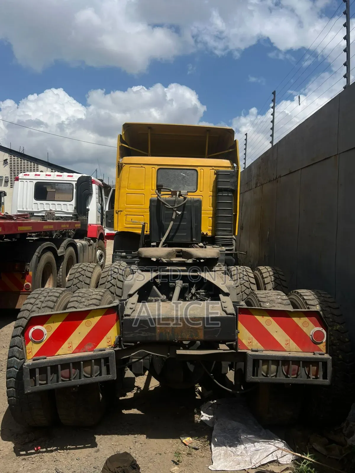 6x4 Scania 113 Prime Mover for Sale