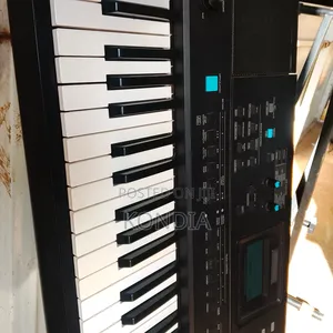 Yamaha Keyboard PSR 473