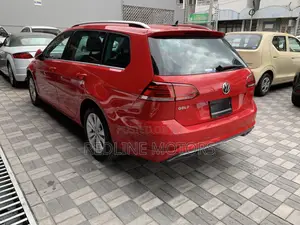 Volkswagen Golf Variant 2018 Red