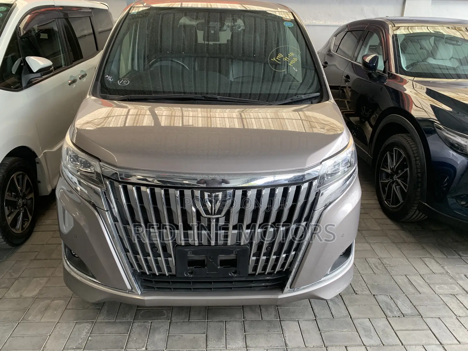 Toyota Esquire 2.0 AWD (7 seater) 2018 Gray