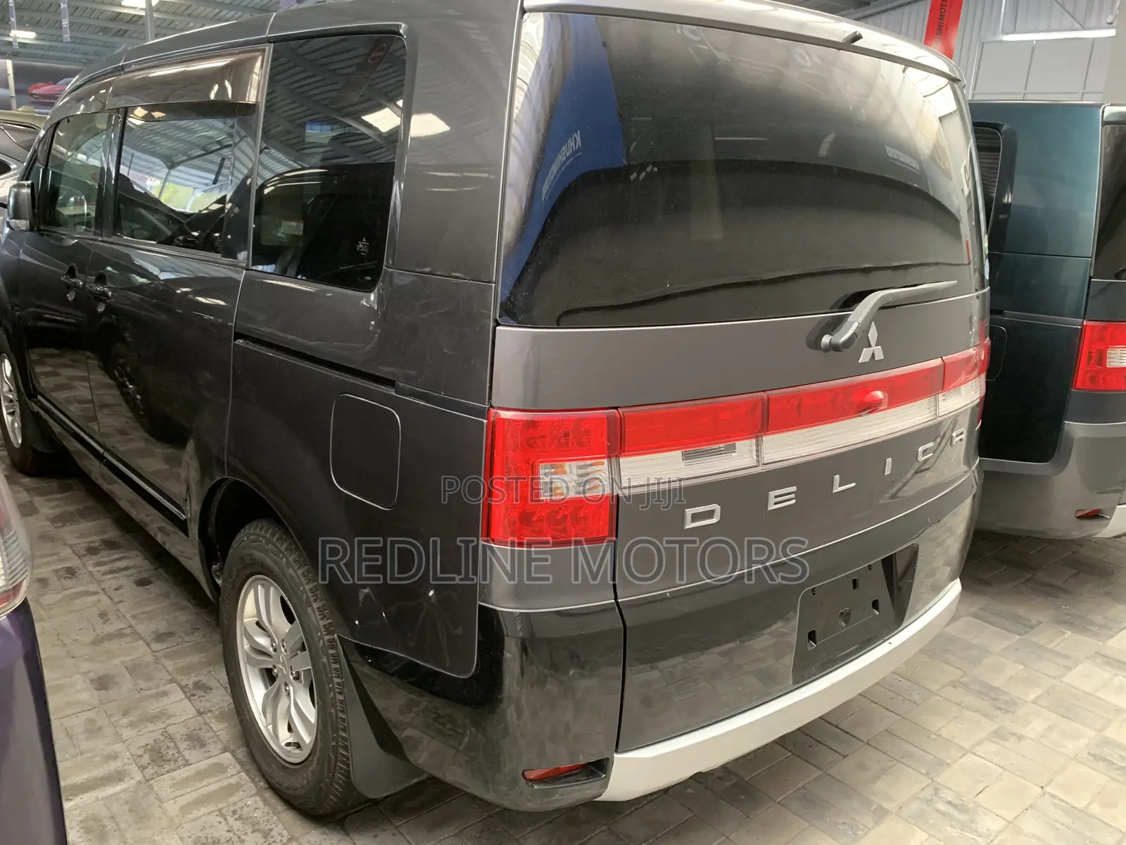 Mitsubishi Delica 2018 Gray