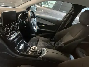 Mercedes-Benz GLC-Class 2018 White