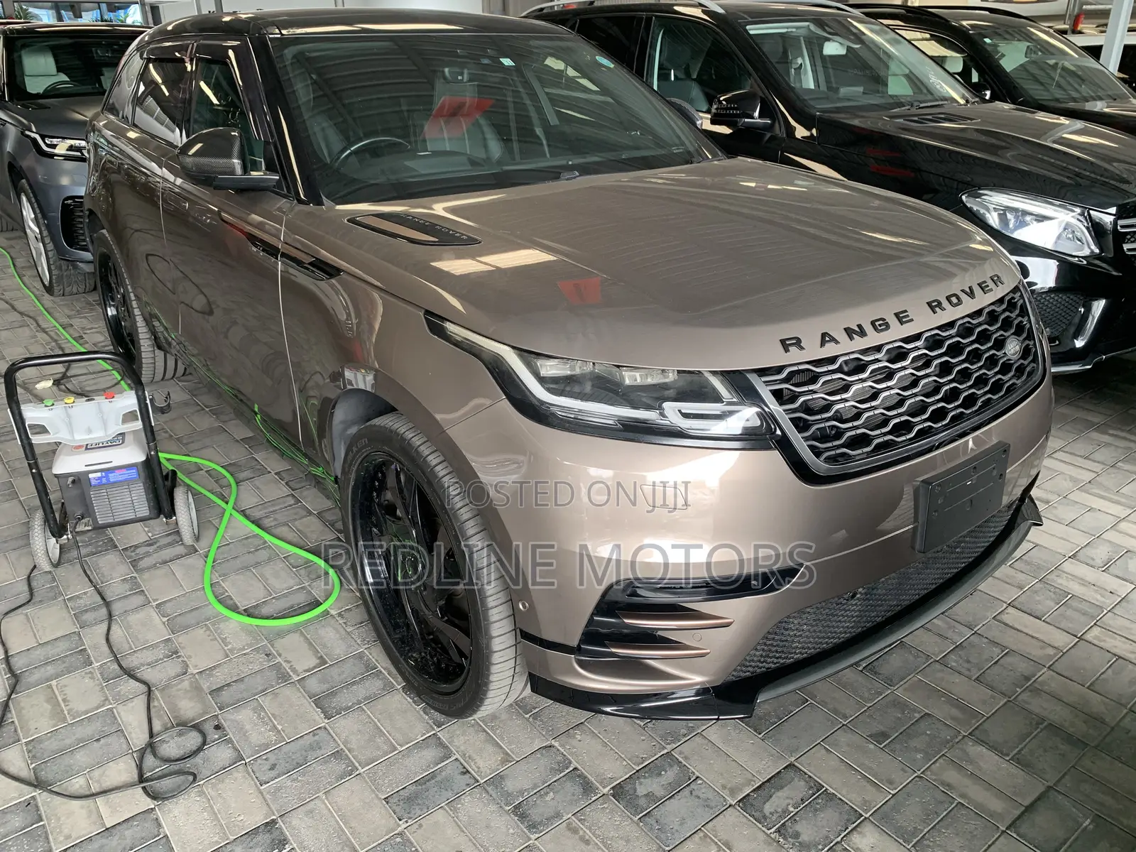 Land Rover Range Rover Velar P380 HSE R-Dynamic 4x4 2018 Gold