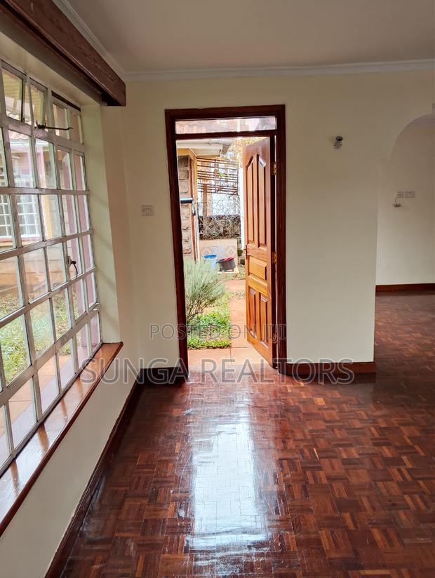 4bdrm House in Paradise Lost Rd., Runda for sale - thumbnail 8