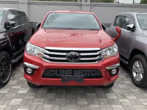 Toyota Hilux Revo Double Cab Deisel 2.4 AWD 2018 Red