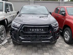 Toyota Hilux Revo Double Cab Deisel 2.4 AWD 2022 Black