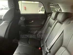 Land Rover Range Rover Evoque HSE 4x4 5-Door 2017 White