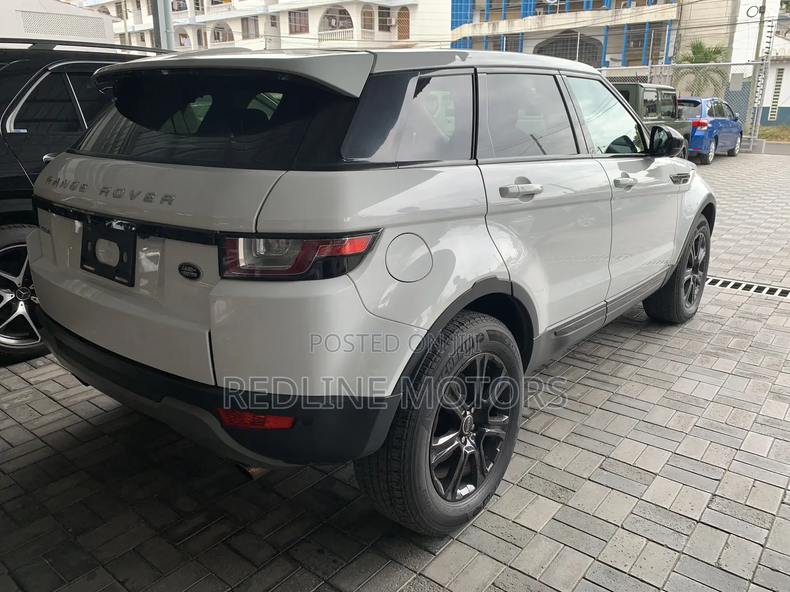 Land Rover Range Rover Evoque HSE 4x4 5-Door 2017 White