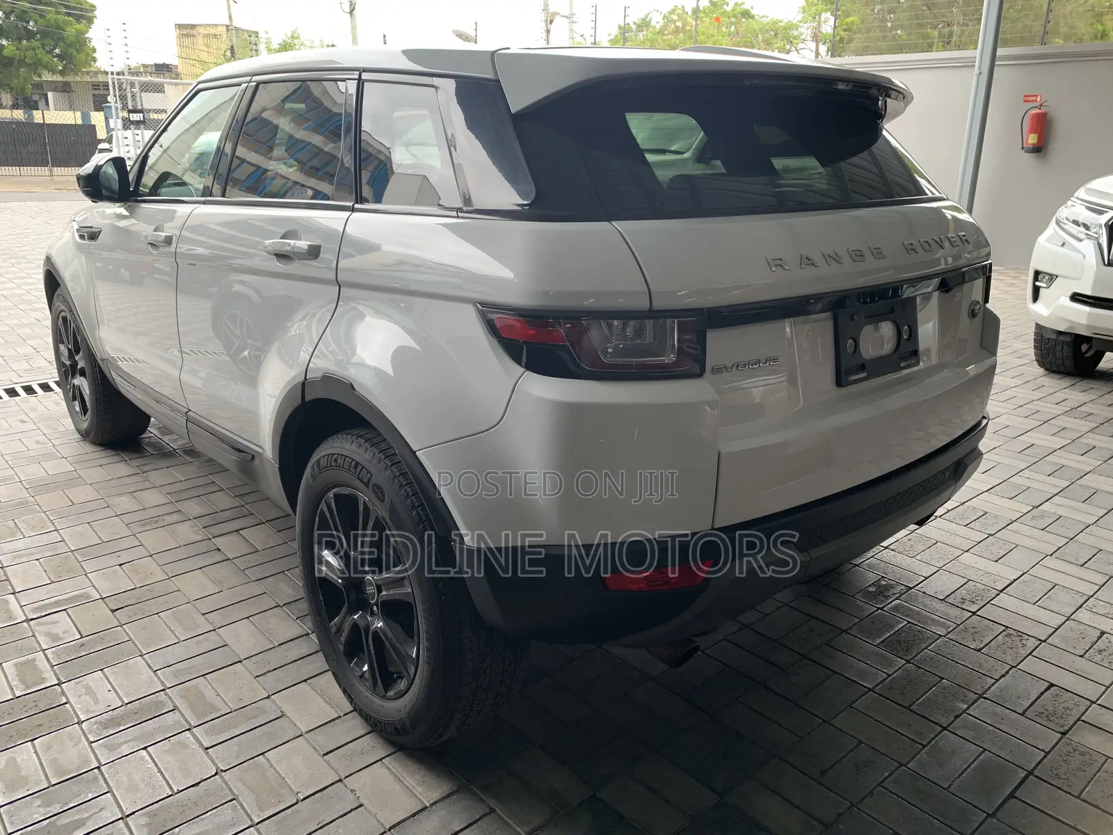 Land Rover Range Rover Evoque HSE 4x4 5-Door 2017 White