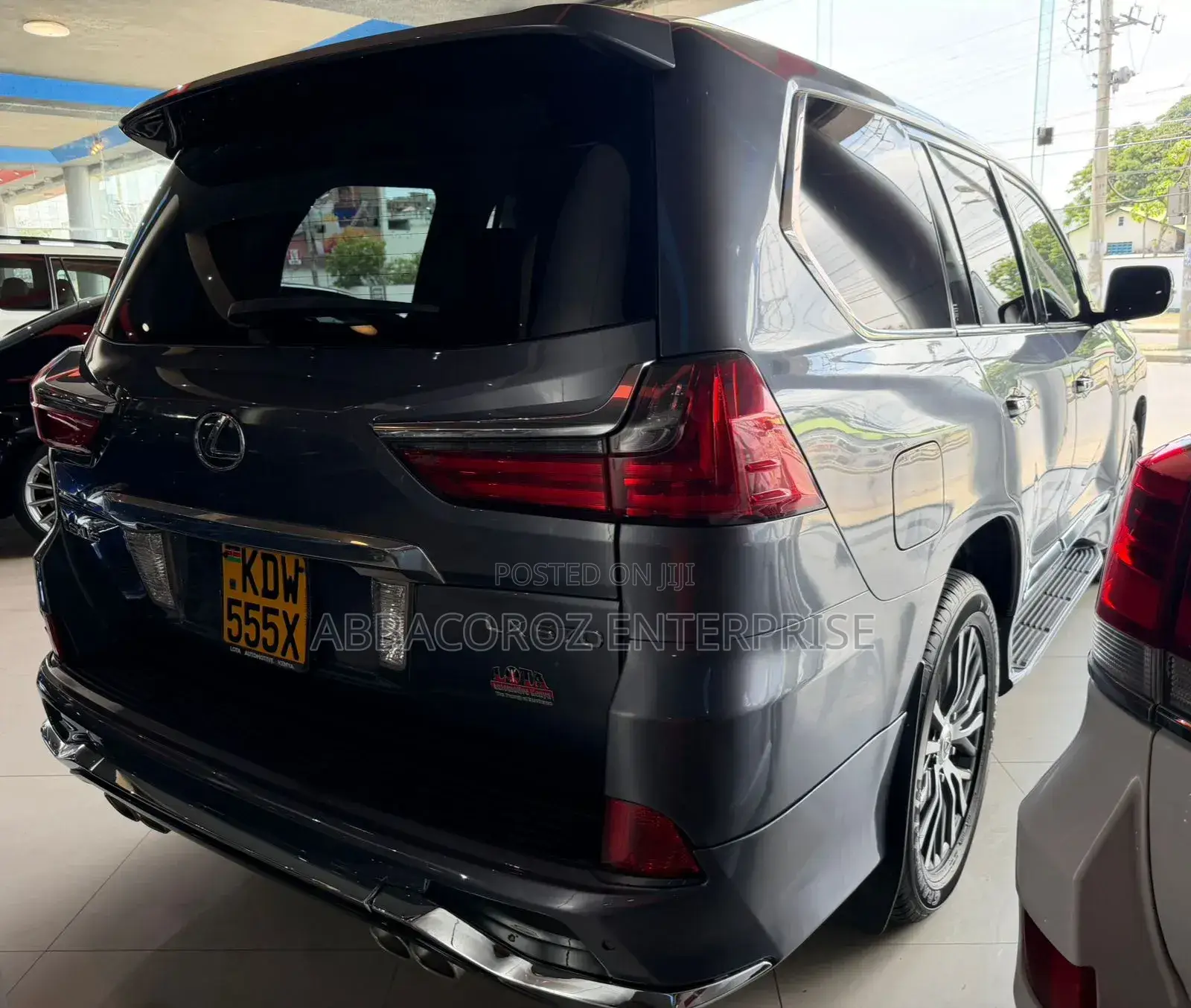 Lexus LX 570 AWD 2016 Gray