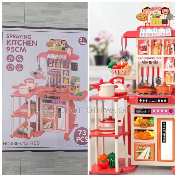 *95 Spraying Kitchen Set - main view