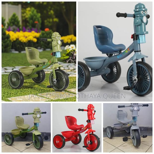 *Tri Cycle With Bubble Machine* - main view