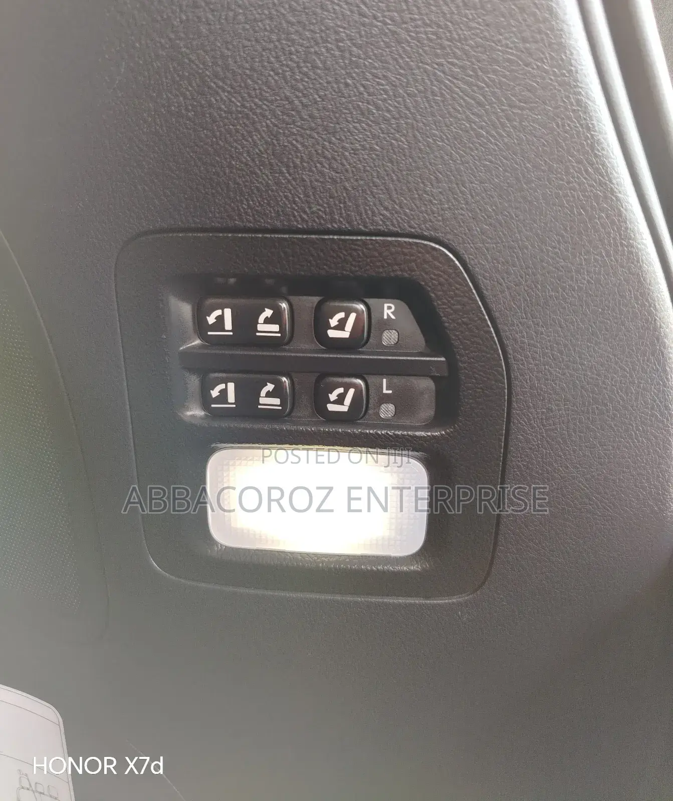 Lexus LX 570 AWD 2018 Blue