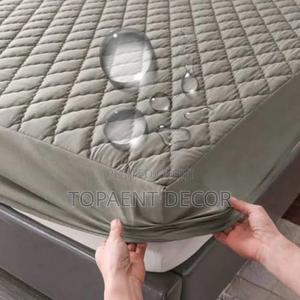 Grey 5 By 6 Hand Washable Waterproof Mattress Protector - thumbnail 2