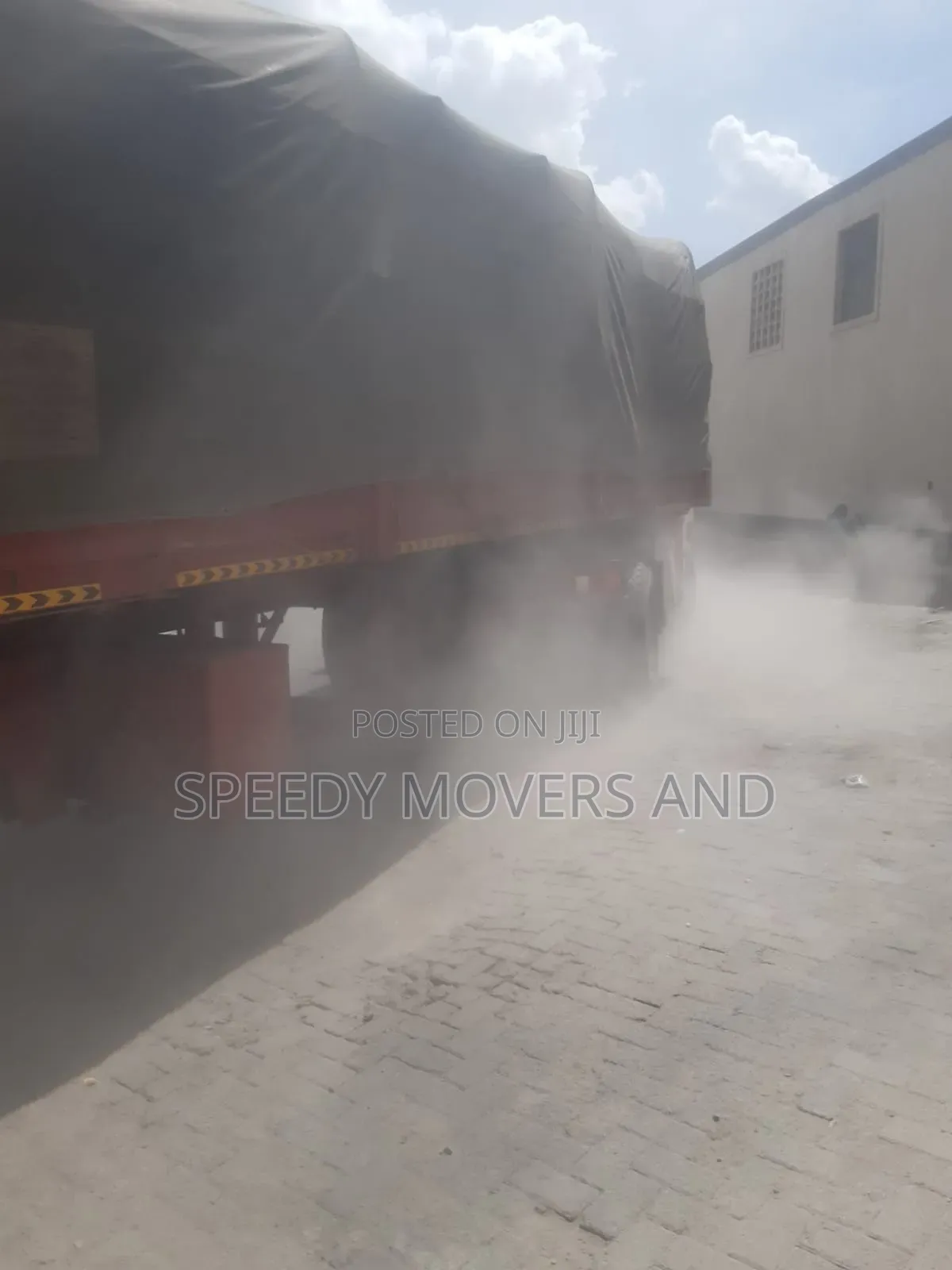 Logistics Trailers for Jobs and Errands Are Ready Within Counties